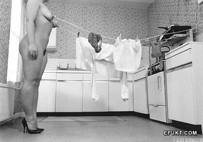 Quando a Senhora disse que ela seria a secadora de roupas, ela pensou que a Senhora estava brincando.