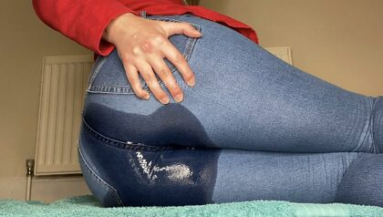 My ass does look hot in wet jeans