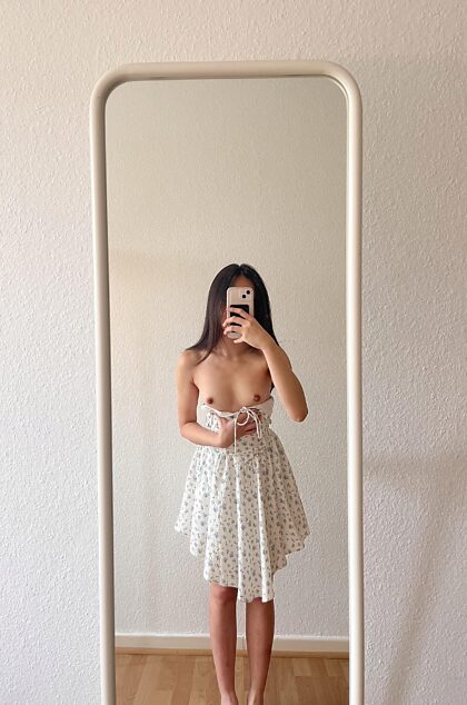 Жас американдық әйелдердің порно видеолары Құл мен қожайынның жыныстық қатынасқа түсуі туралы бейне