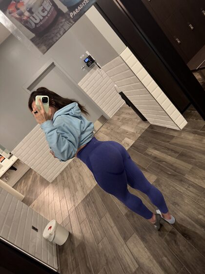 Porno modellar bikini fotosuratlar Hojatxona veb-kamera video