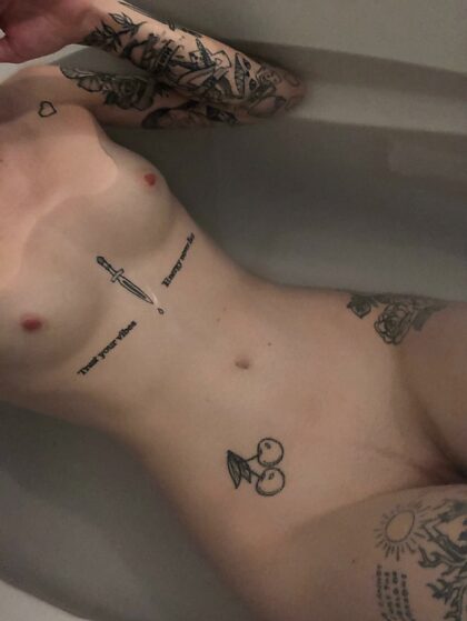 Titties in the tub, is there a better combo?