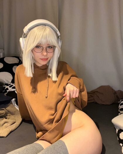 Can I be your gamer gf?