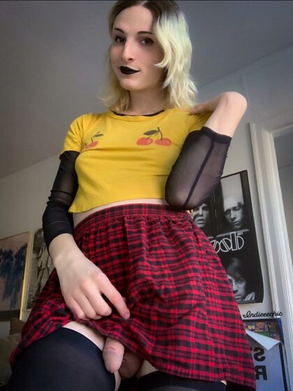 A plaid skirt and no panties is the best outfit❤️