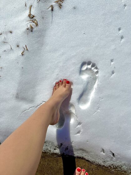 Schneeengel mit meinen Füßen