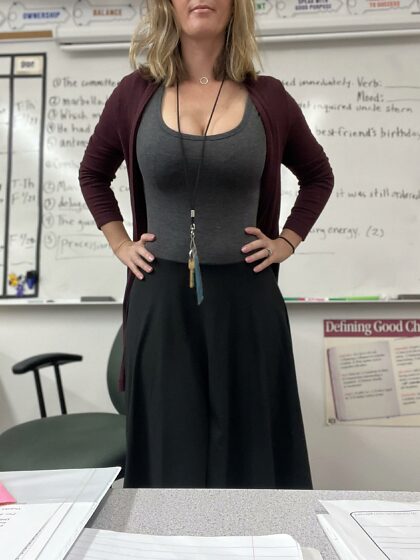 Enjoy this teachers cleavage