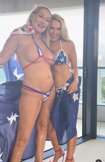 A sexy Australian duo