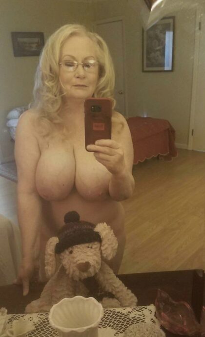 A granny coworker accidentally sends this to you. Do you delete it or jerk off to it?