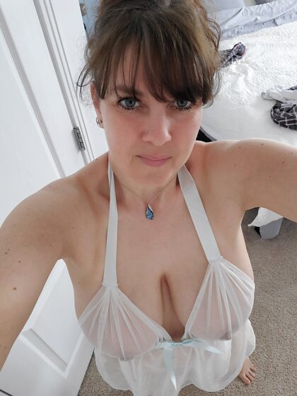 My Mature Milf Wife for your enjoyment. Let me know what you think of her or better yet let her know what you think at . . . . Mrschatntrade