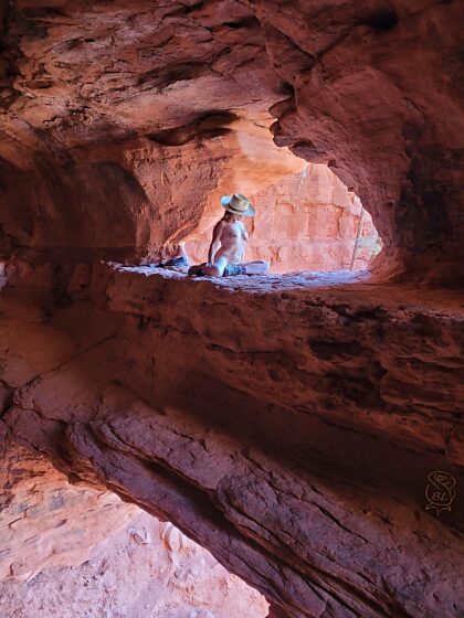 Caverna da Trilha da Passagem do Soldado de Sedona ✔️