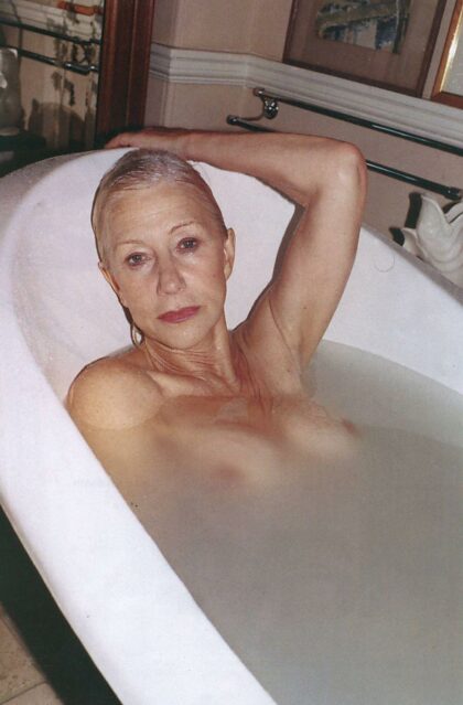 Helen Mirren ist definitiv eine Gilf, ich denke, jeder würde ficken