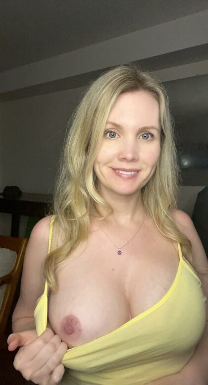39F, just wanted to show you my milf tits