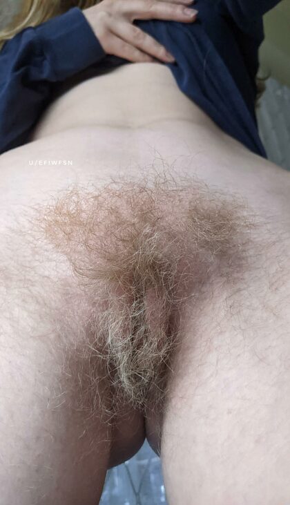 I'm a very hairy girl