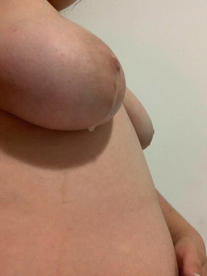 3 months pregnant do you like to see me like this? and my tits vote if you love it.
