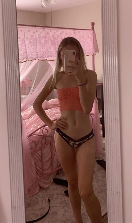 I know it’s not the best photo, but here’s my tiny body.