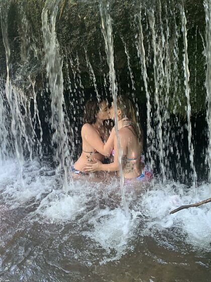 Kiss me underneath the waterfall (;