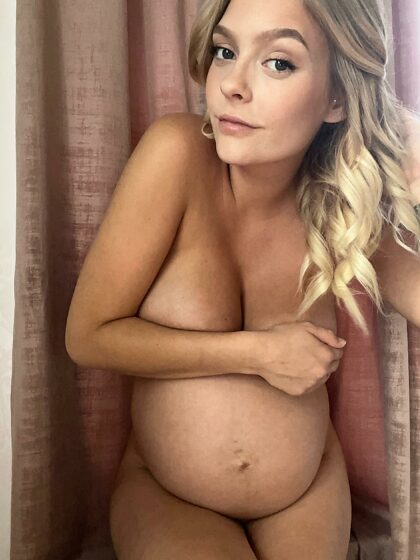 31 semanas de gravidez, ficando tão grande