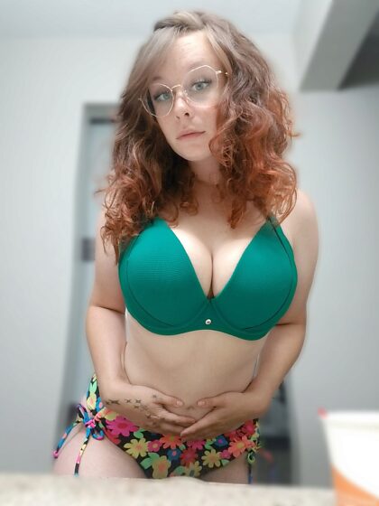 would you let me take ur busty petite hippie/goth redhead v card? 