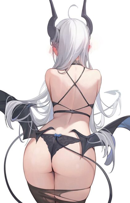 Succubus showing off ass