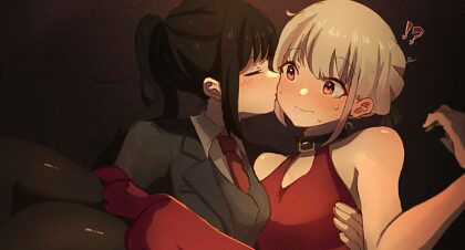 Takina beija Chisato