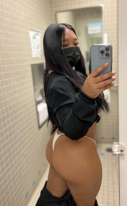 420px x 682px - Just a Filipina with a big booty