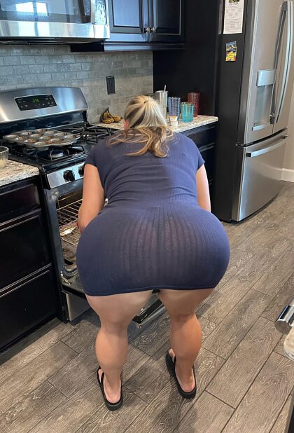 Neu hier! Ich habe den Ofen fertig, stellst du etwas Fleisch rein?