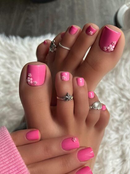 Ich liebe rosa Nägel