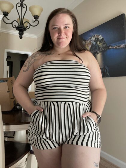 It’s sfw but I just loooove how this romper accentuates my curves.