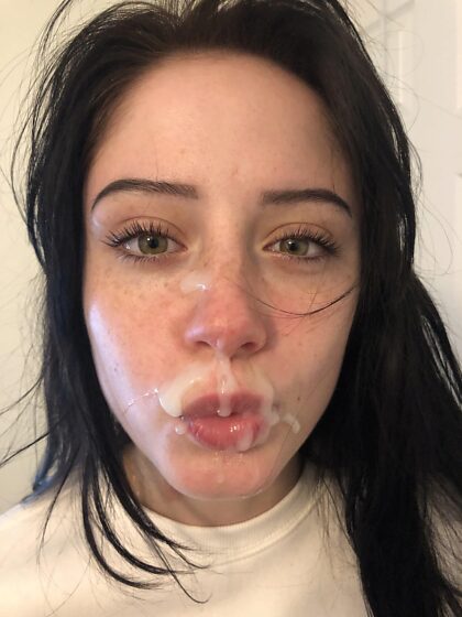 Care for a cum kiss??? 