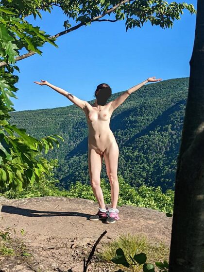 Qui aime être nu autant que moi ?