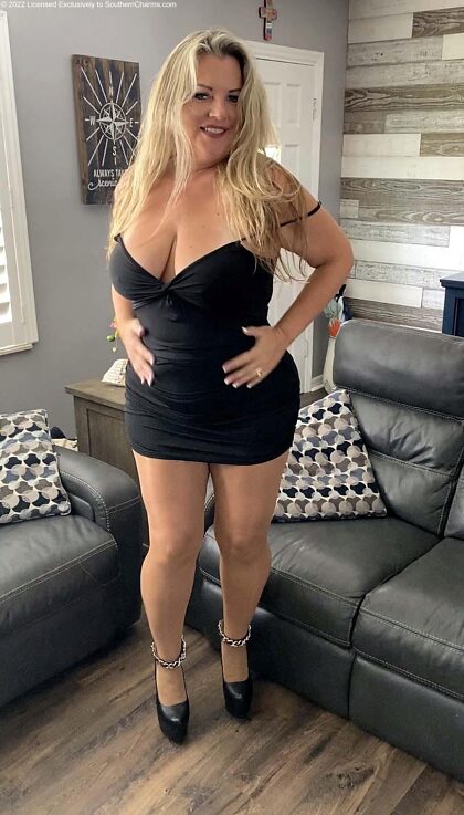 hot GILF looking for some yummy fun