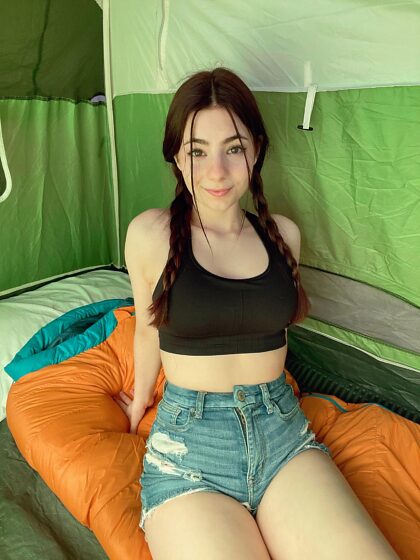 私はキャンプが大好きです;P