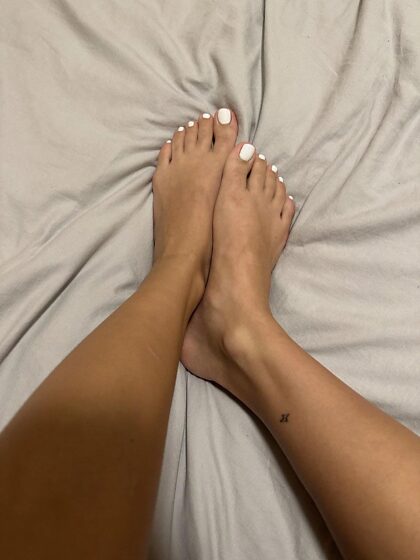 Like this ONLY if you’d suck my toes