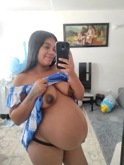 Do you like my sexy pregnant body?
