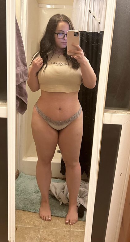 Too curvy? Mom of two