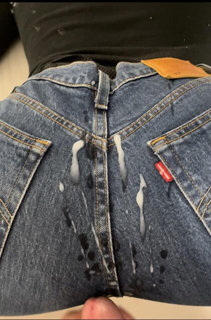 Эти джинсы созданы для того, чтобы выдерживать нагрузки