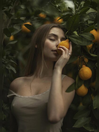 Irina with lemon 