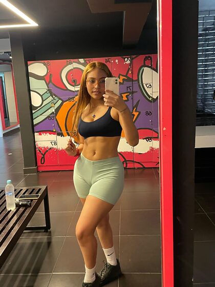 are you into 5'3 gym latina's?