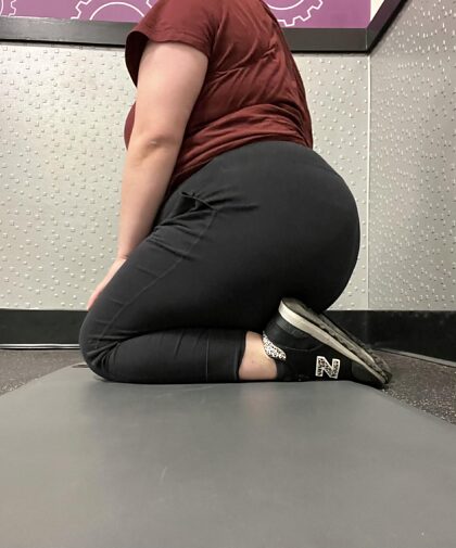 I wonder if anyone notices my booty in the gym?