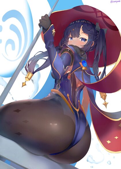 Mona's Thicc Ass! 