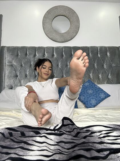 would you rather suck my toes or lick my soles?