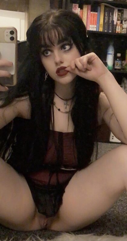 18yr old, your goth slut forgot to wear her panties today 