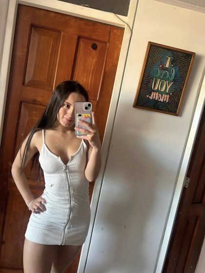 I’d love to bend over for you in this white dress 19f :)
