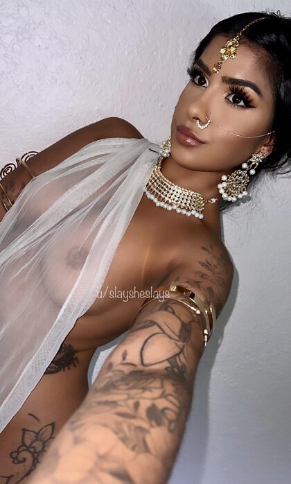 who here has fuck a tatted Indian chick on their bucket list? 