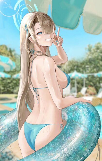 Waifu en bikini à la piscine