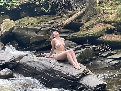 Waterfall photoshoot after a little hike