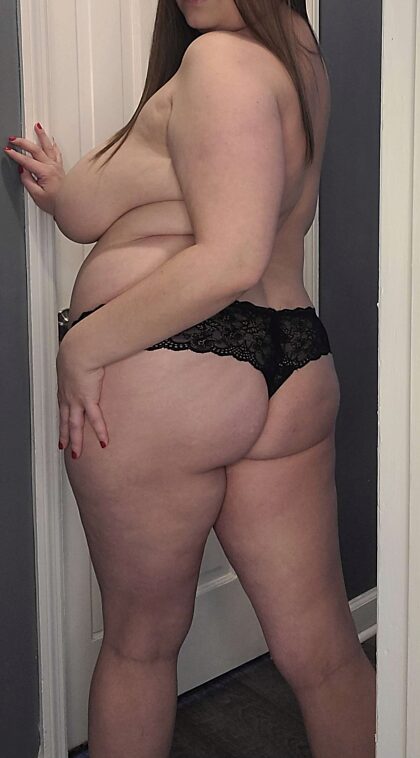 Feeling sexy with my chubby self this morning