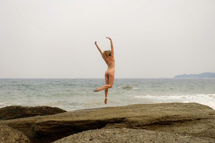 Bailar desnuda en la naturaleza podría ser mi cosa favorita