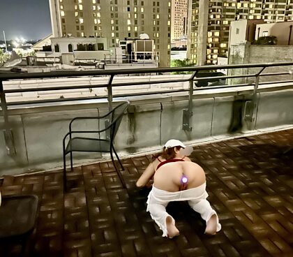 Annie snagged the LED plug for some rooftop fun...
