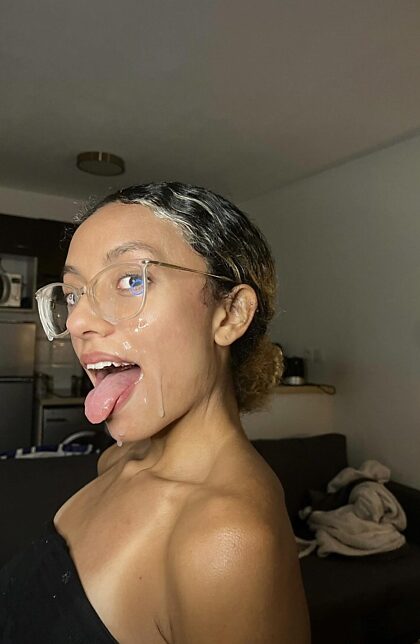 cum on my glasses and my face, I love it