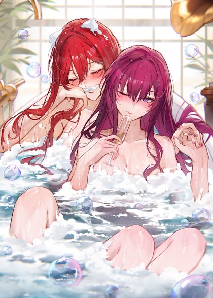 Himeko et Kafka dans la baignoire